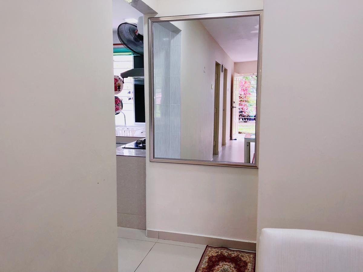 Homestay Farah Wangsa Maju Kl Kuala Lumpur Exterior foto